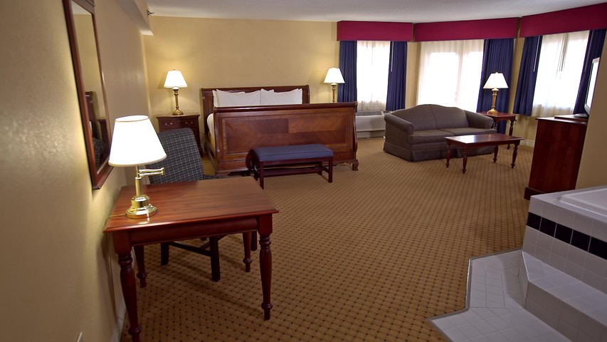 Honeymoon Suite | Music Road Resort Accommodation